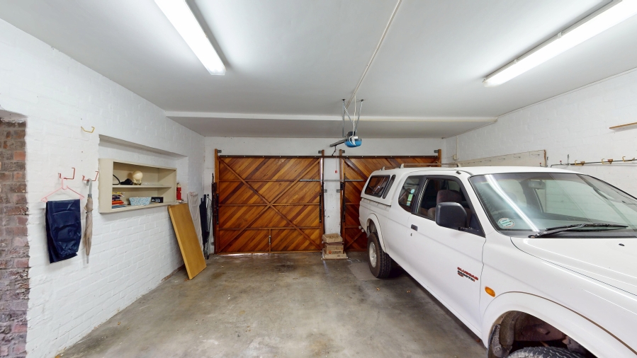 3 Bedroom Property for Sale in Heuningkloof Western Cape